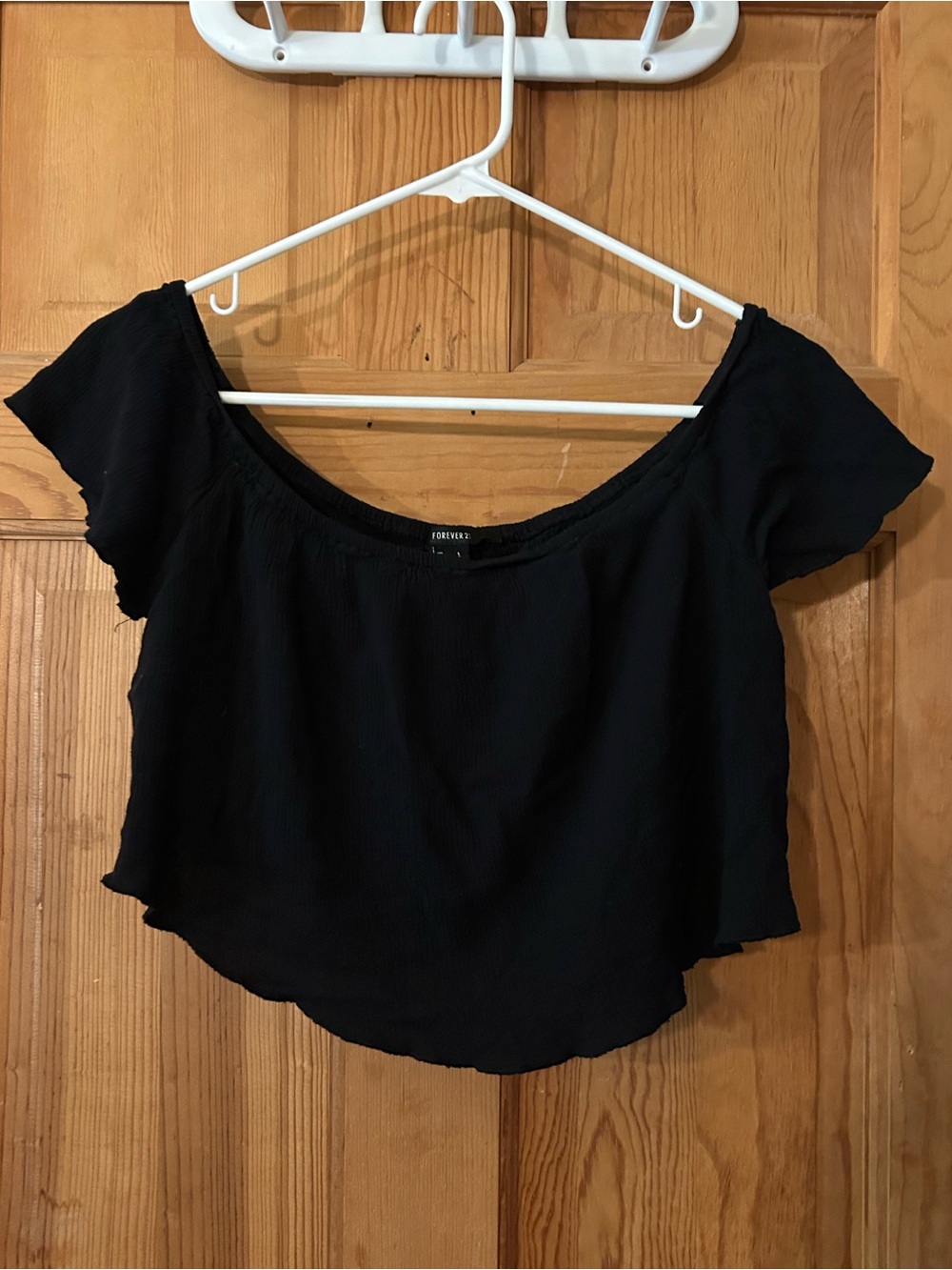 Forever 21 Black Off-Shoulder Ribbed Crop Top